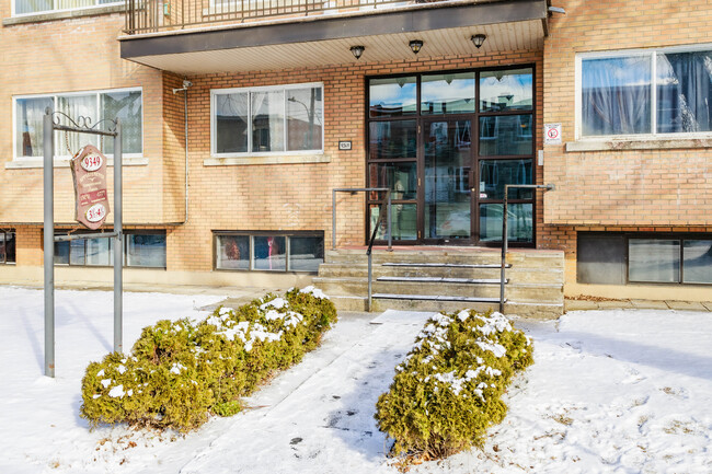 9349 Francoeur St in Montréal, QC - Building Photo - Building Photo