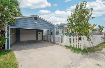 6317 2nd St in Galveston, TX - Foto de edificio - Building Photo