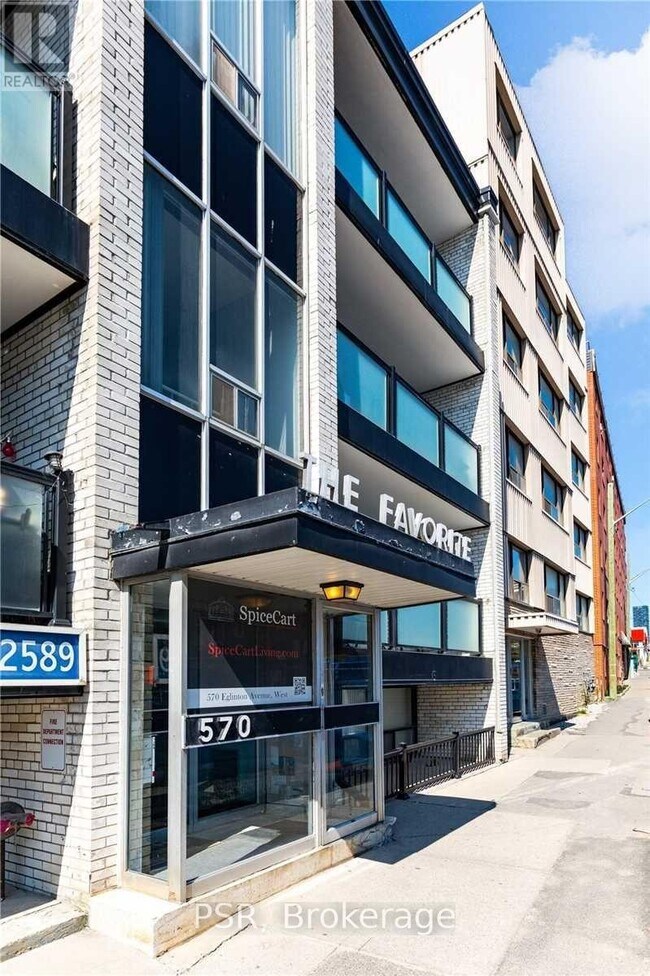570 Eglinton Ave W in Toronto, ON - Building Photo - Building Photo