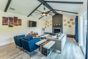 7500 Rio Pass, Unit SI ID1385484P in Austin, TX - Building Photo