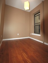 AMAZING 3BR /1BATH HUGE SPACE IN TOP LOCATION in Brooklyn, NY - Building Photo - Building Photo