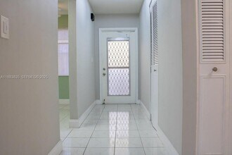 7561 NW 1st St in Margate, FL - Building Photo - Building Photo