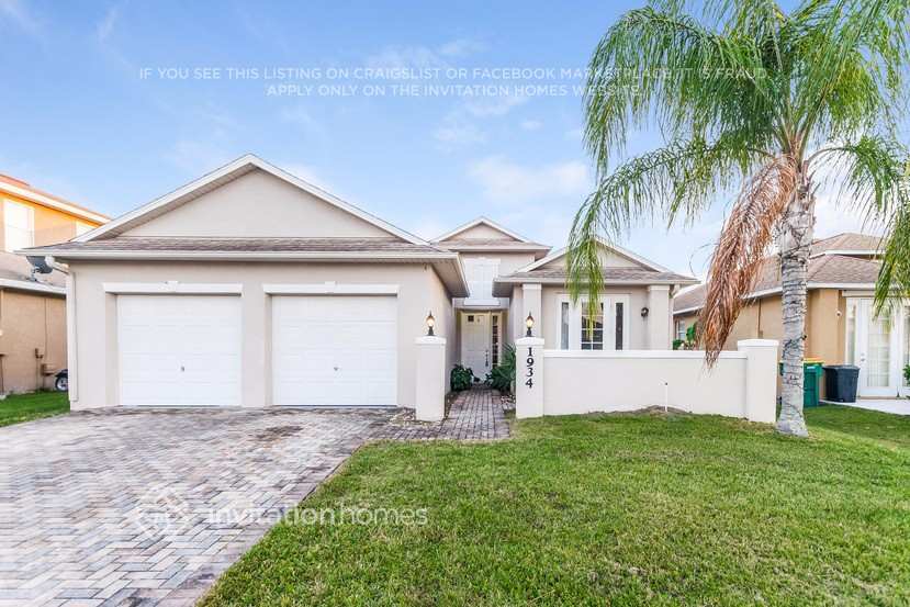 1934 Magical Ln in Kissimmee, FL - Building Photo