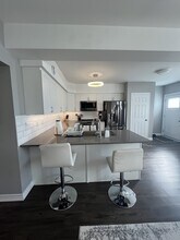 450 Lonsberry Dr in Cobourg, ON - Building Photo - Building Photo
