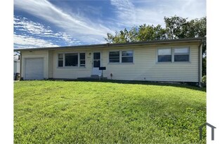 9207 Clarion Dr in St. Louis, MO - Building Photo