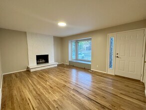 2129 Creek Way in Sandy, UT - Building Photo - Building Photo