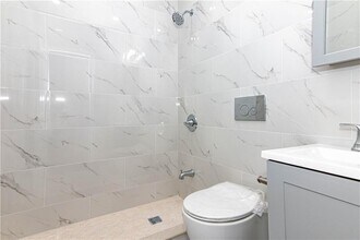 7604 5th Ave in Brooklyn, NY - Building Photo - Building Photo