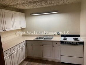 133 Essex St in Bangor, ME - Building Photo - Building Photo