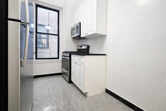 664 W 163rd St, Unit 3 in New York, NY - Building Photo - Building Photo