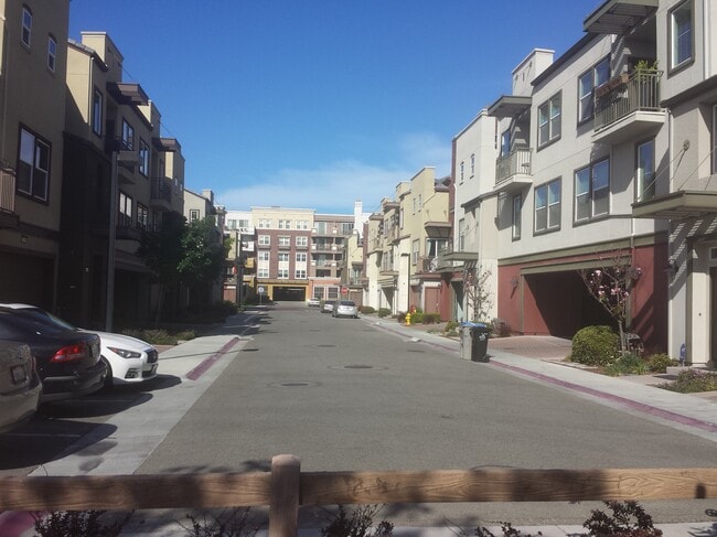 887 Gaspar Vis in San Jose, CA - Building Photo - Building Photo