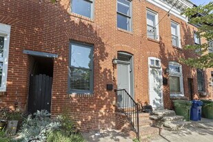 2222 Essex St in Baltimore, MD - Building Photo