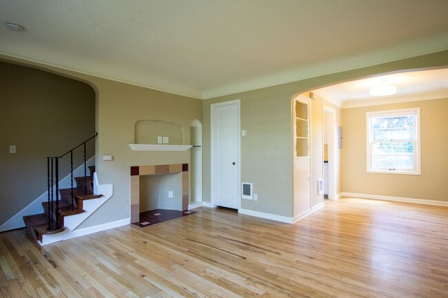 2405 NW Johnson St in Portland, OR - Building Photo - Building Photo