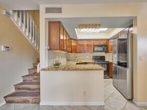 4065 Village Dr in Delray Beach, FL - Building Photo - Building Photo