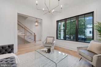 3220 5th St N in Arlington, VA - Building Photo - Building Photo