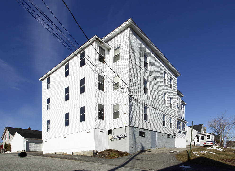 10 Middle St in Biddeford, ME - Building Photo