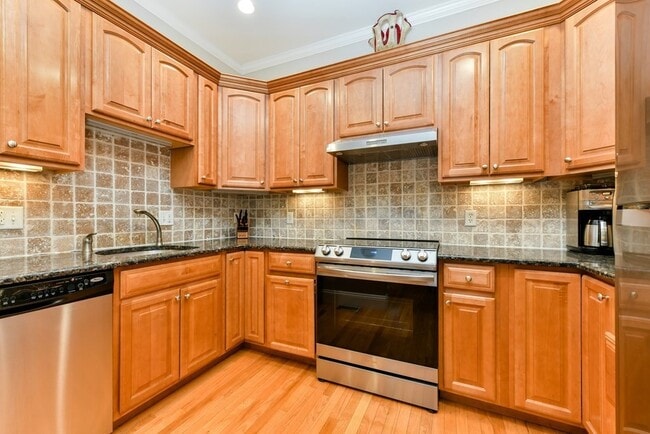 property at 2 Monks St