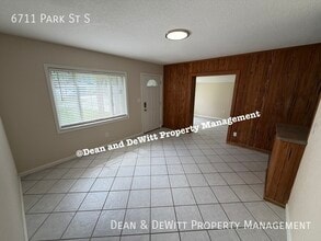 6711 Park St S in South Pasadena, FL - Building Photo - Building Photo