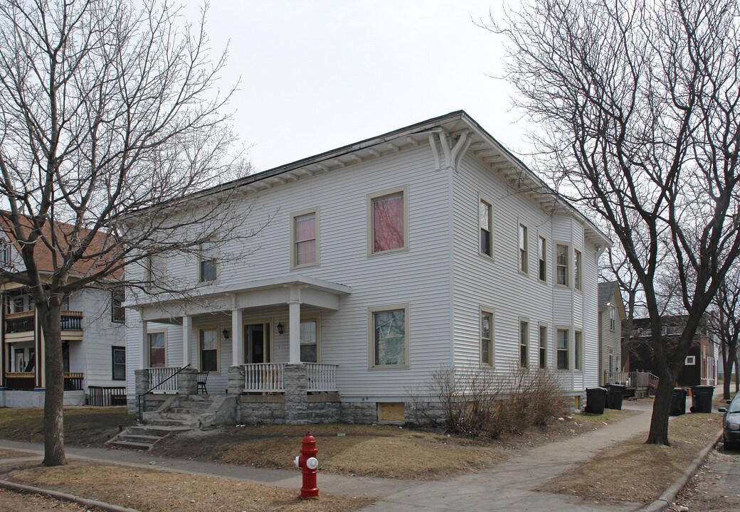 1501 22nd St E in Minneapolis, MN - Building Photo