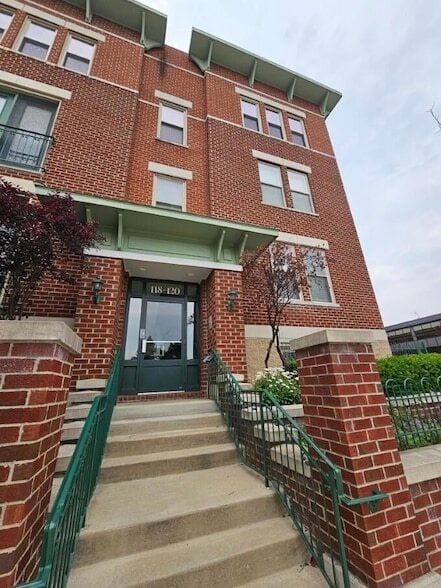 120 E Mound St, Unit 2 in Columbus, OH - Foto de edificio - Building Photo