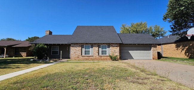 609 Rosewood Dr in Clovis, NM - Building Photo - Building Photo