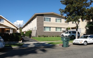 1343 E Harvard St in Glendale, CA - Building Photo - Building Photo