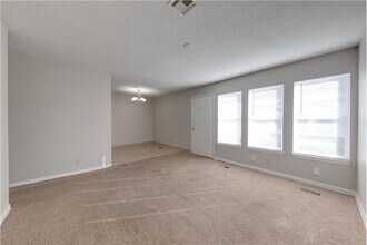 1916 S Hiram St in Wichita, KS - Building Photo - Building Photo