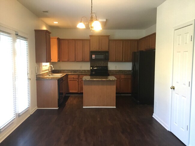 4544 Fairport Ct in High Point, NC - Building Photo - Building Photo