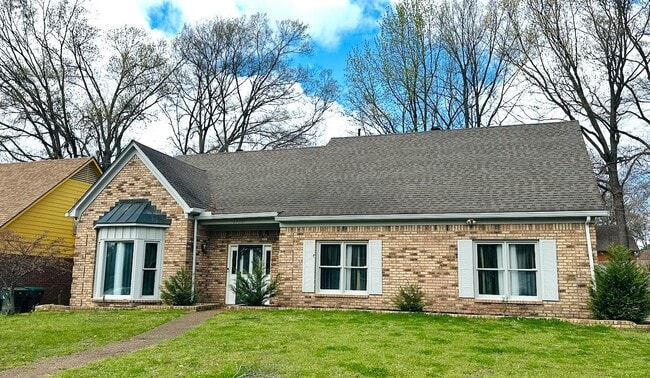 property at 6736 Kirby Trace Cove