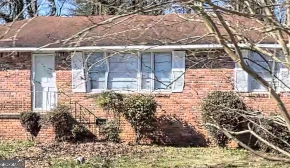 4469 Meadow Dr in Forest Park, GA - Building Photo