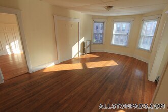 192 Kelton St, Unit 3 in Boston, MA - Building Photo - Building Photo