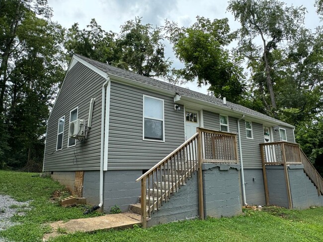 4-6 Chestnut Dr in Clarksville, TN - Foto de edificio - Building Photo