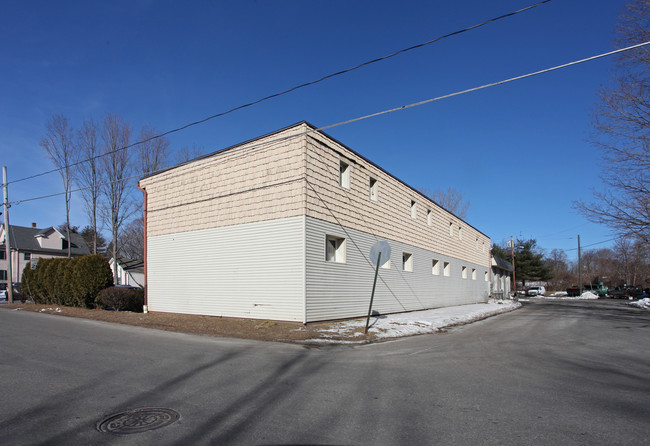 107 Palmer Bridge St in Torrington, CT - Building Photo - Building Photo