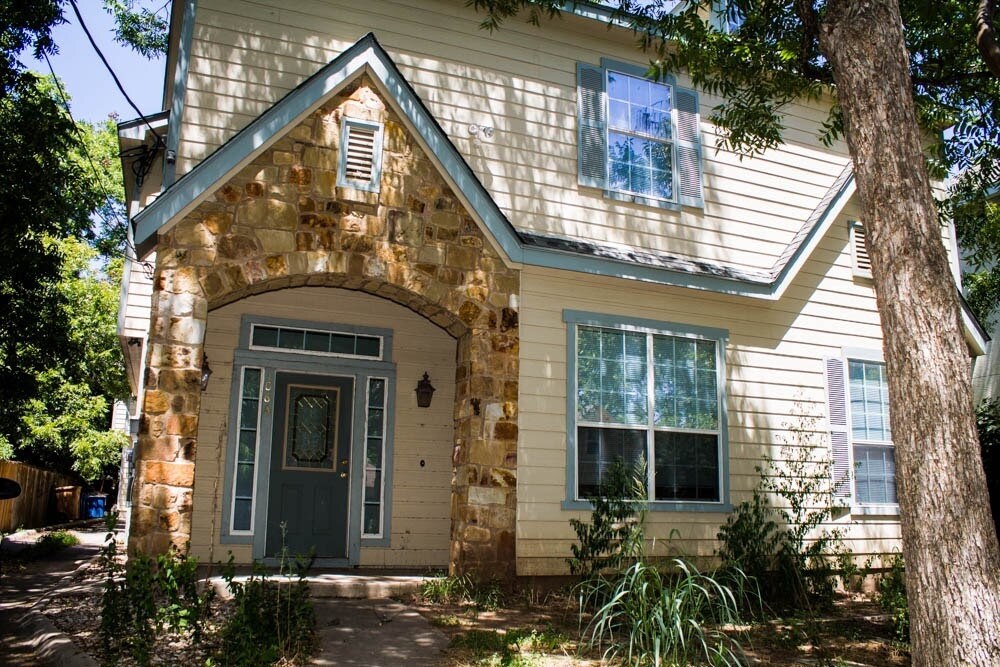 106 E 46th St in Austin, TX - Building Photo