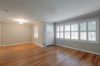 6231 Wynnwood Ln in Houston, TX - Building Photo - Building Photo