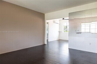 2200 Calais Dr in Miami Beach, FL - Building Photo - Building Photo