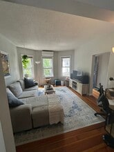 13 Malvern Ave, Unit 1 in Somerville, MA - Foto de edificio - Building Photo