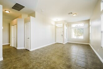 17647 N 17th St in Phoenix, AZ - Building Photo - Building Photo