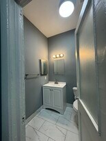 160 4th St Ne, Unit 2 in Atlanta, GA - Building Photo