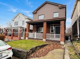 303 Kirk Ave in Pittsburgh, PA - Building Photo