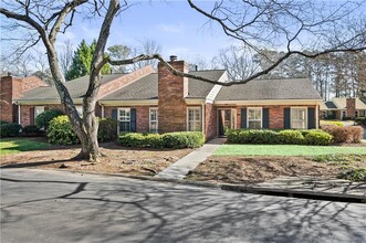 241 The South Chace NE in Sandy Springs, GA - Building Photo - Building Photo