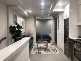 168 E 100th St in New York, NY - Building Photo