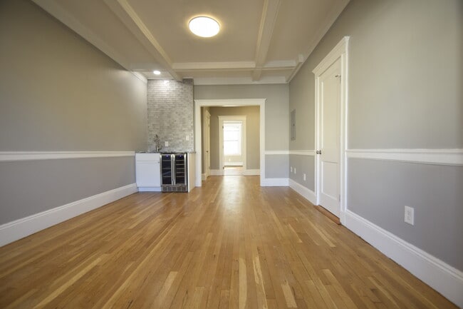 142 Sutherland Rd, Unit #2