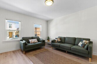 8 S Cedar St in Beacon, NY - Building Photo - Building Photo