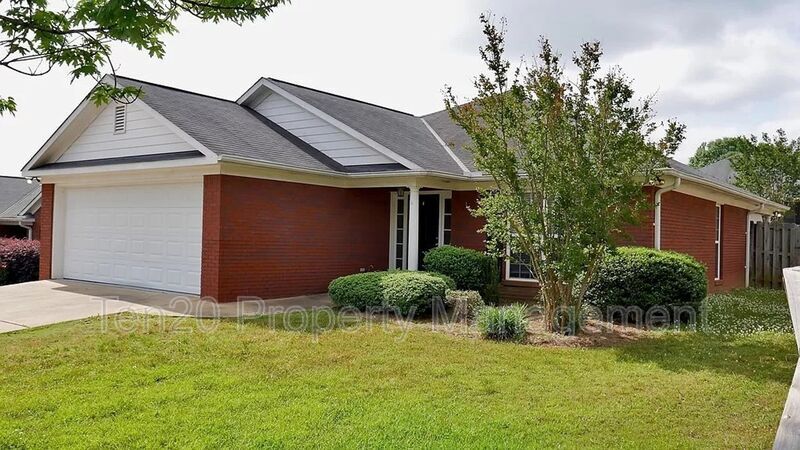 7784 Leaning Pine Ct in Columbus, GA - Building Photo