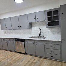 9615 Holmes Rd in Kansas City, MO - Building Photo - Building Photo