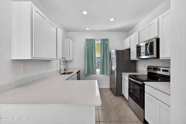 property at 125 Elmhurst Ln