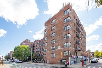 9716 66th Ave in Rego Park, NY - Building Photo - Building Photo
