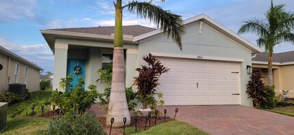 8821 Swell Brooks Ct in North Fort Myers, FL - Building Photo - Building Photo
