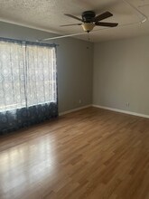 8527 Morning Grove in Converse, TX - Building Photo - Building Photo