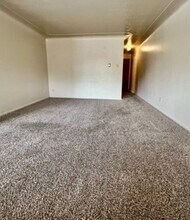 Karen Jean Apartments in Denver, CO - Foto de edificio - Building Photo